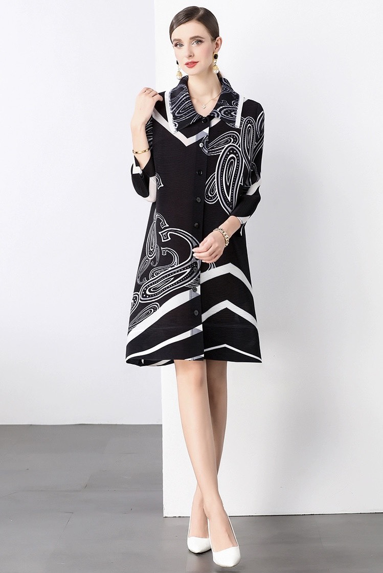 Đầm thun hoạ tiết dáng suông