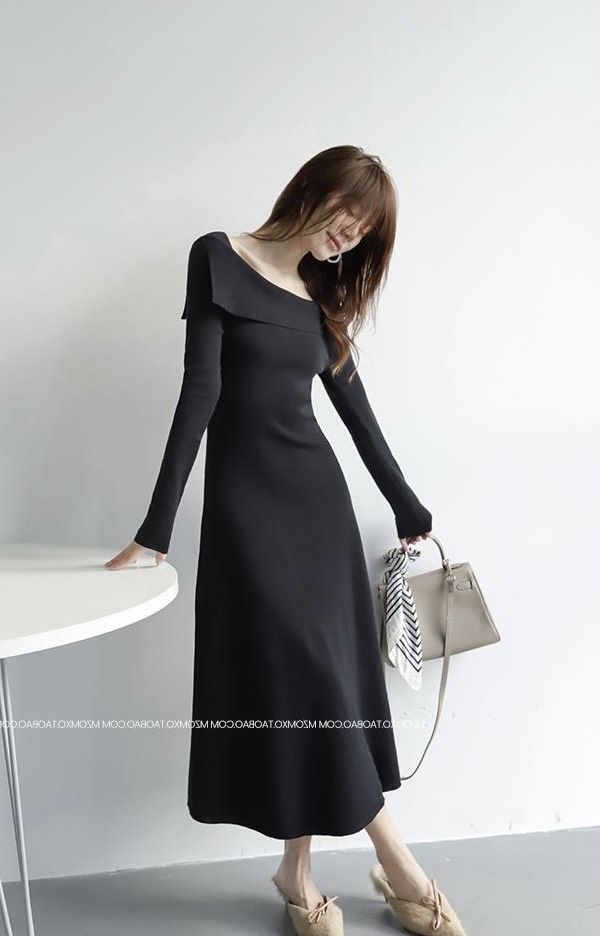 ĐẦM LEN CỔ THUYỀN DÁNG DÀI