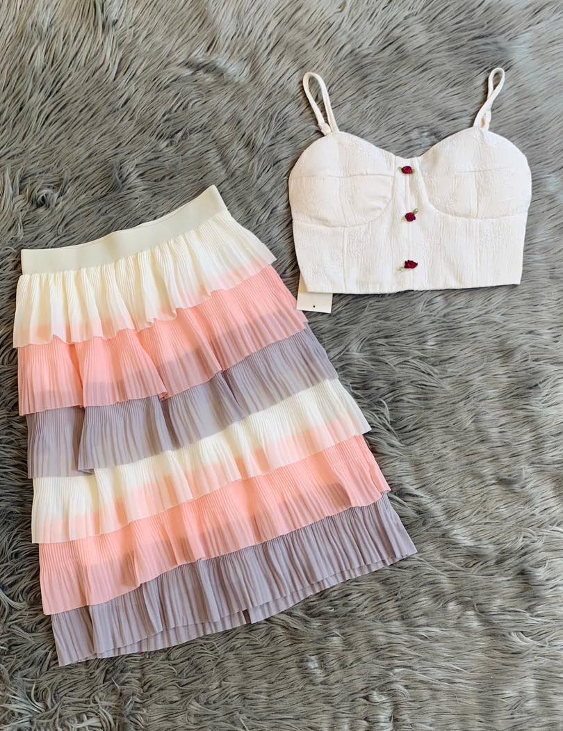 ÁO 2 DÂY CROPTOP NÚT HOA