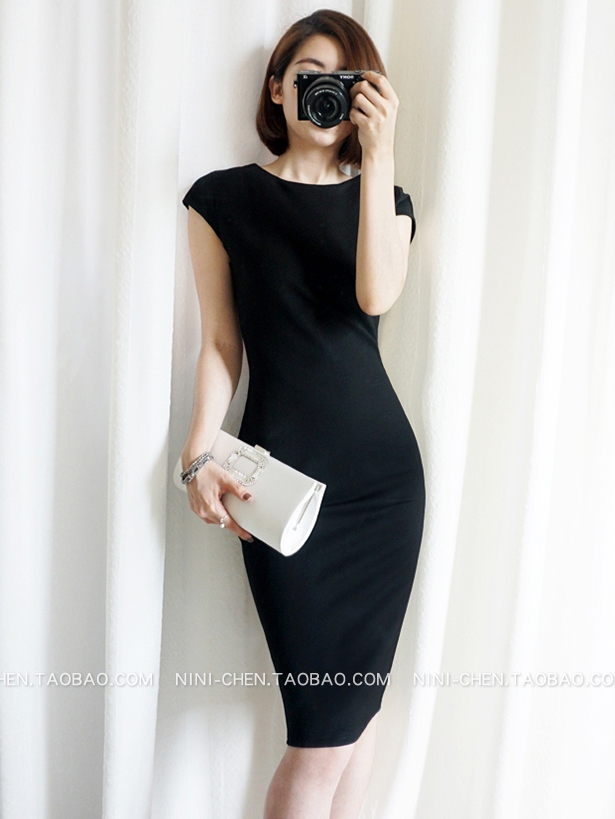 ĐẦM THUN BODY CỔ TRÒN