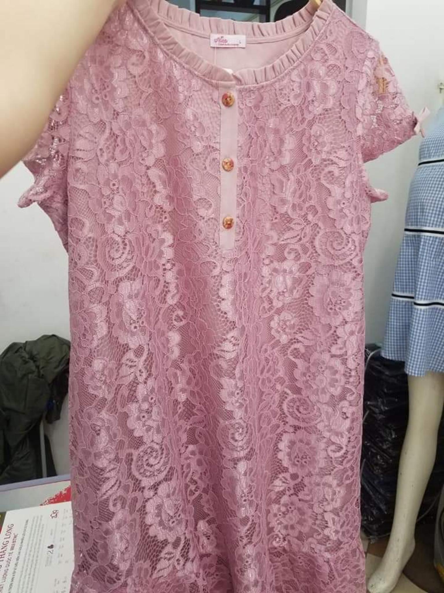 Váy ren Nina mở cúc ngực V512-duoc-ban-tai-Chuẩn Mom’s