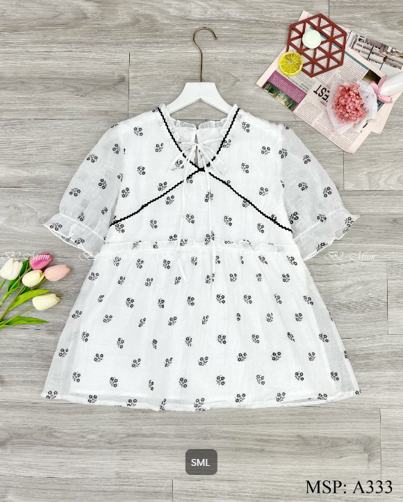 AC0899 Áo cộc voan tơ hoa nhí đen B2M A333-duoc-ban-tai-Chuẩn Mom’s
