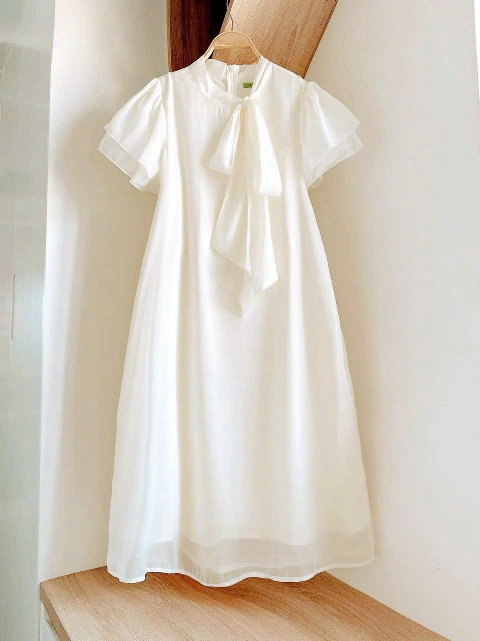 VC1143 Váy cộc voan tơ cổ buộc nơ-duoc-ban-tai-Chuẩn Mom’s