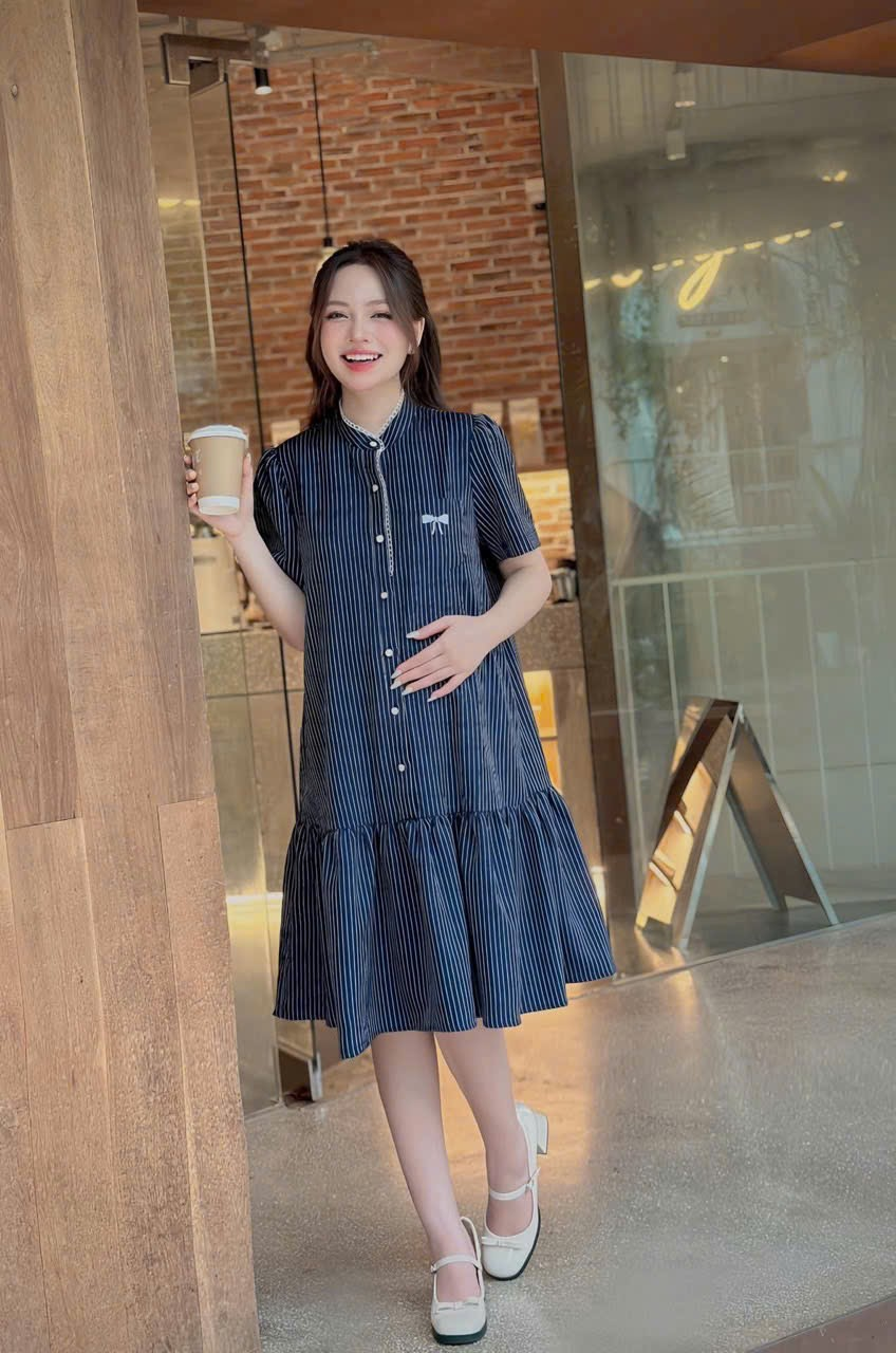 VC1141 Váy cộc công sở đuôi cá kẻ cổ trụ-duoc-ban-tai-Chuẩn Mom’s
