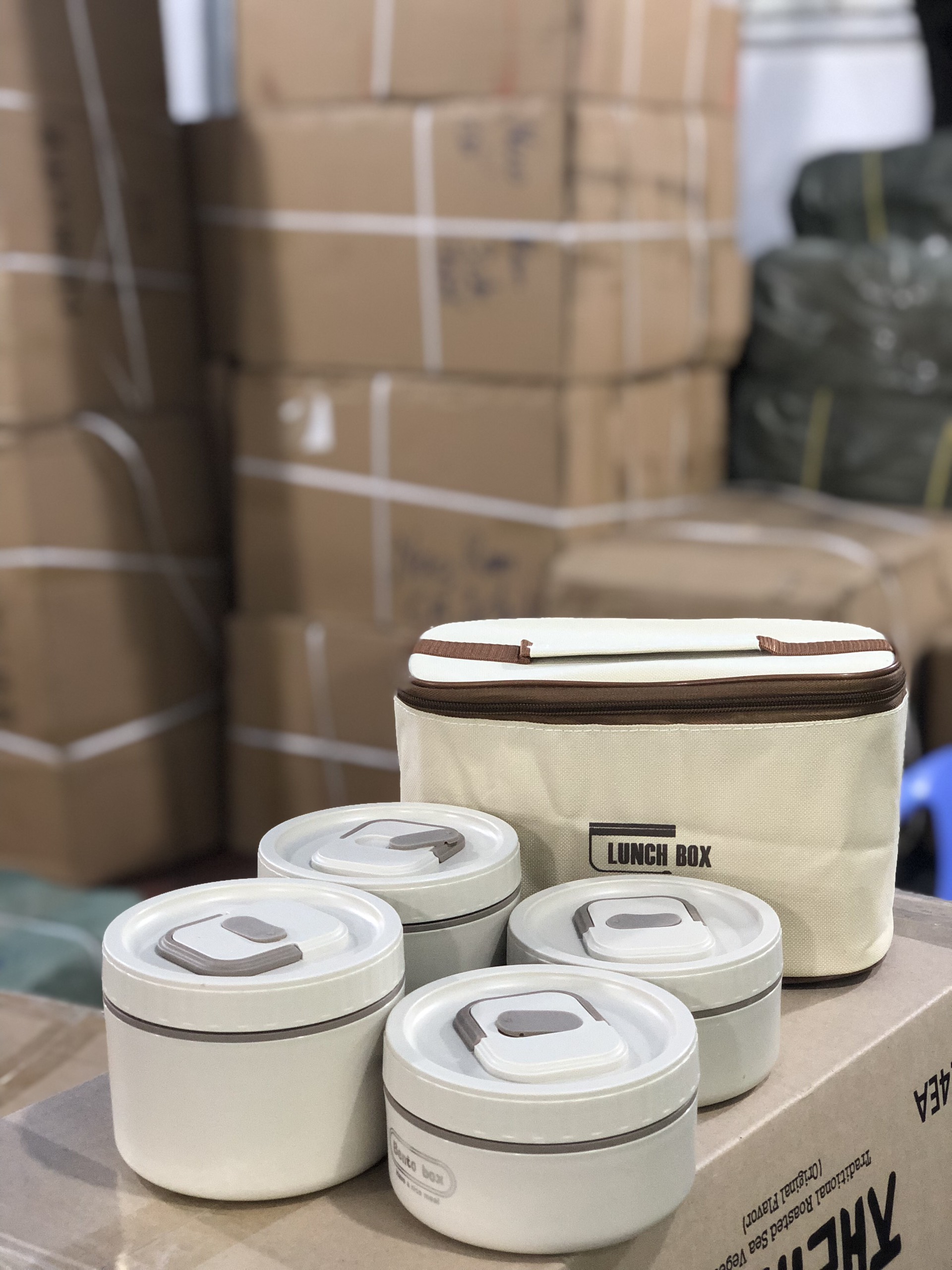 Hộp Cơm 4 Ngăn Có Túi Lunch Time ( Thùng 40 )