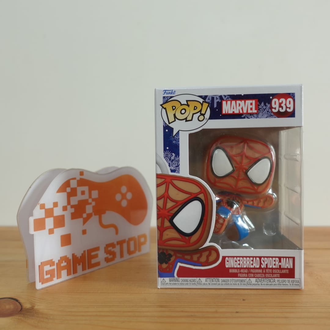[Funko] Mô hình Funko Pop 939 Spider Man Gingerbread dòng Marvel Multiverse 10cm MVFKP07