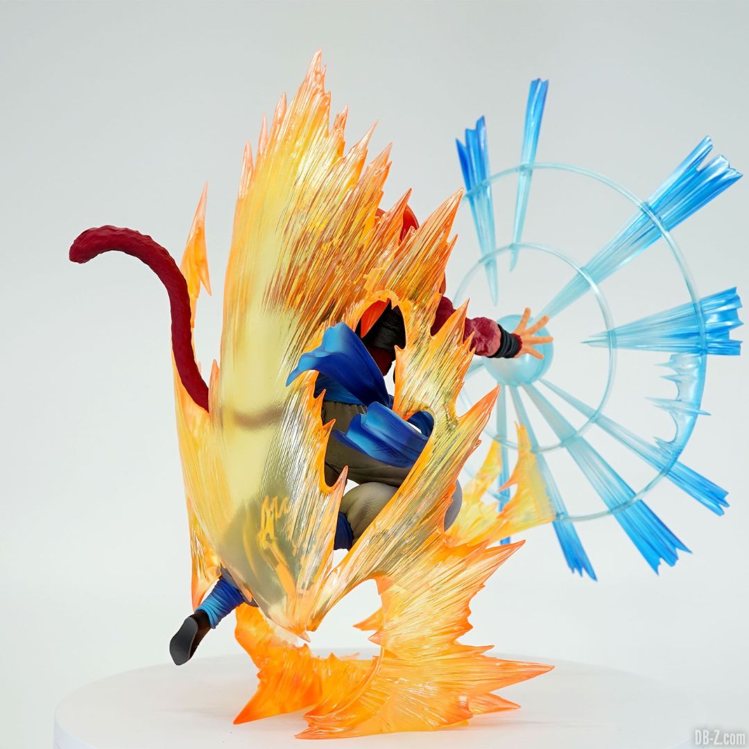 FIGURE GOGETA FIGUARTS ZERO SSJ4 EXTRA BATTLE BANDAI