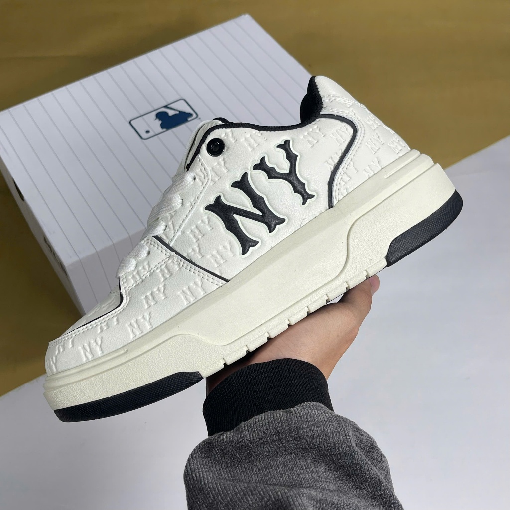 Giày Sneaker MLB Chunky Liner Denim Monogram NY Embo Mono White Black Kem Đen
