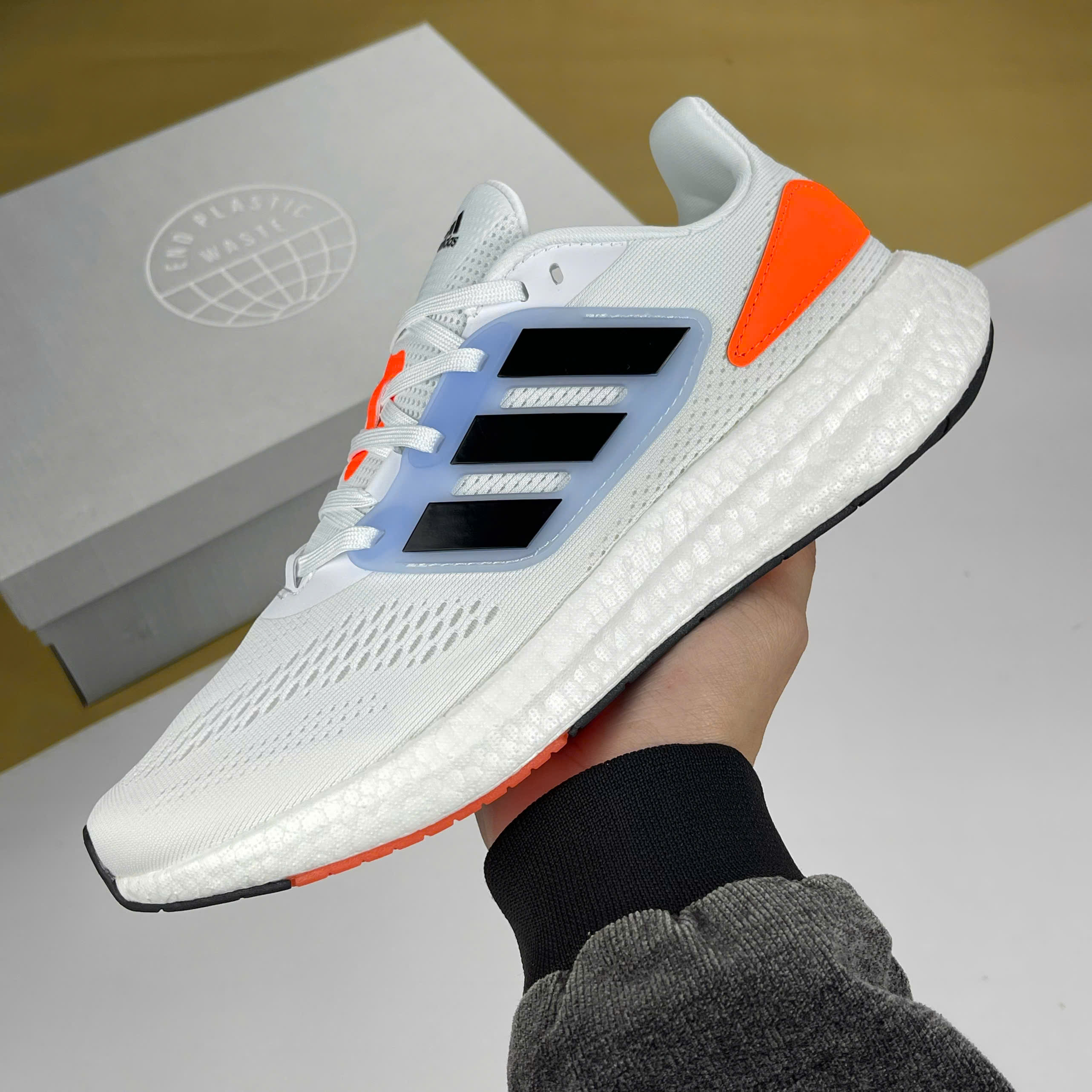 Giày Adidas Pureboost White Black Blue Dawn Trắng Đen Gót Cam