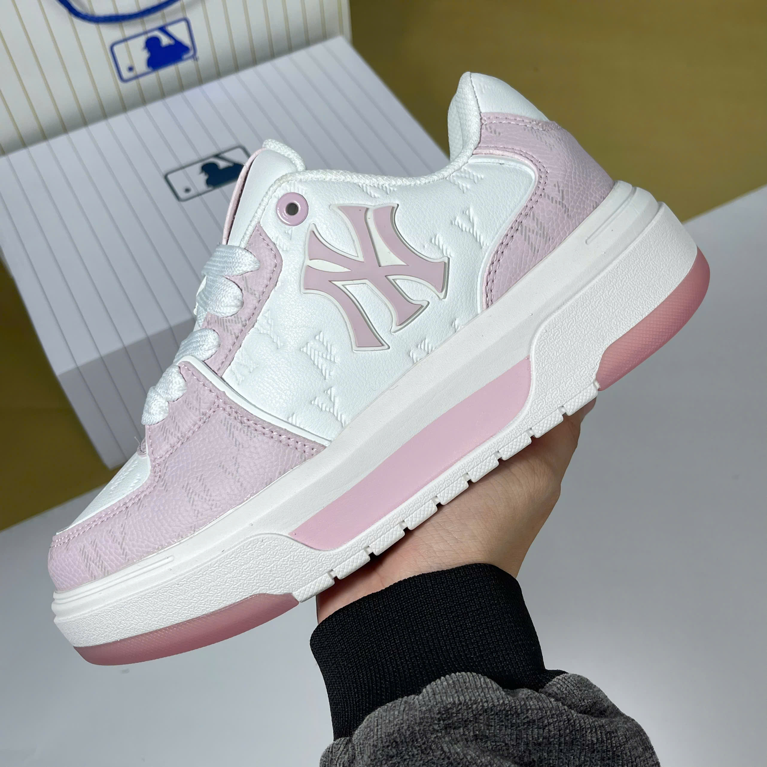 Giày MLB Chunky Liner Denim Monogram NY White Pink Trắng Hồng - MLB giày thể thao chất lượng