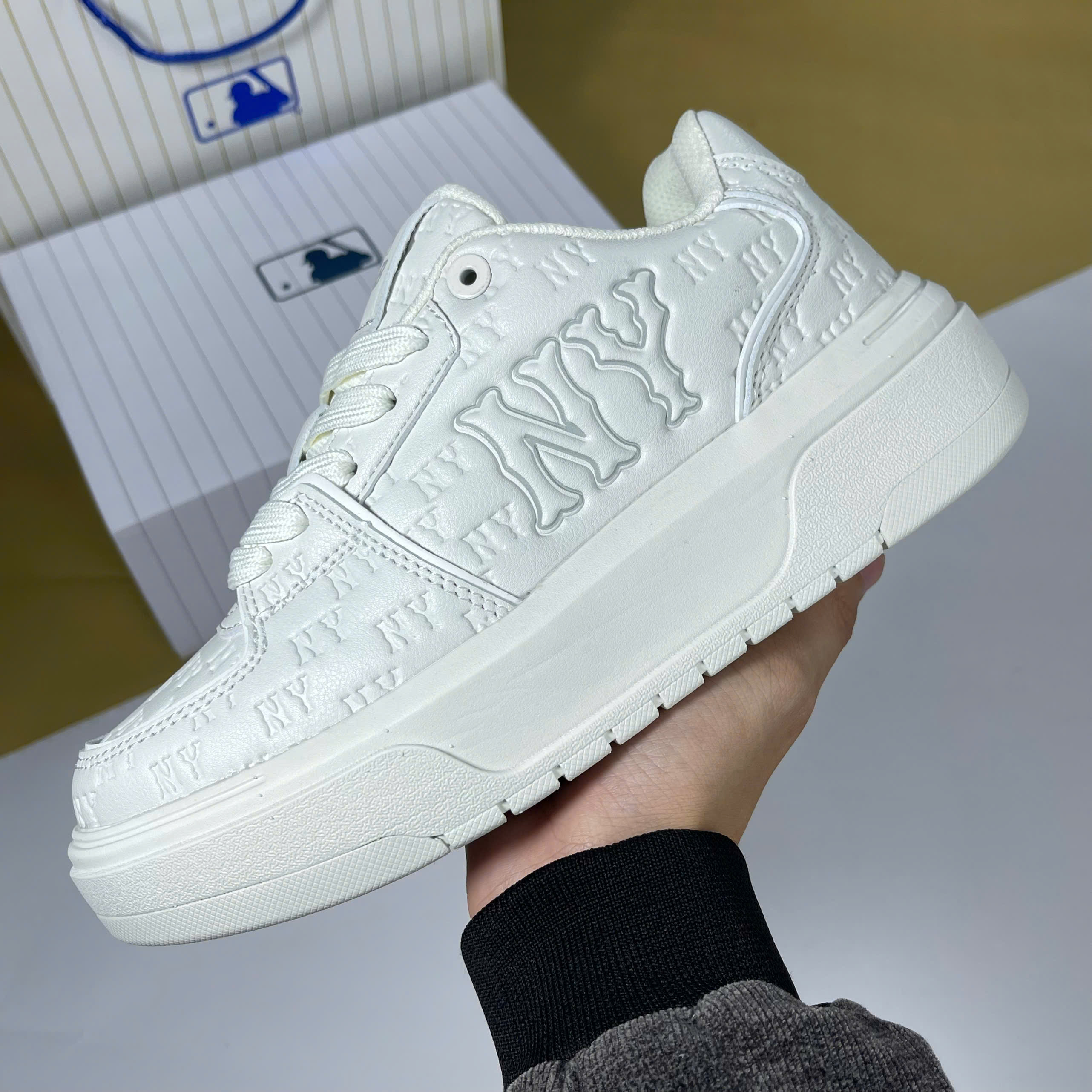 Giày MLB Chunky Liner Denim Monogram NY Embo Mono Cooperstown Trắng