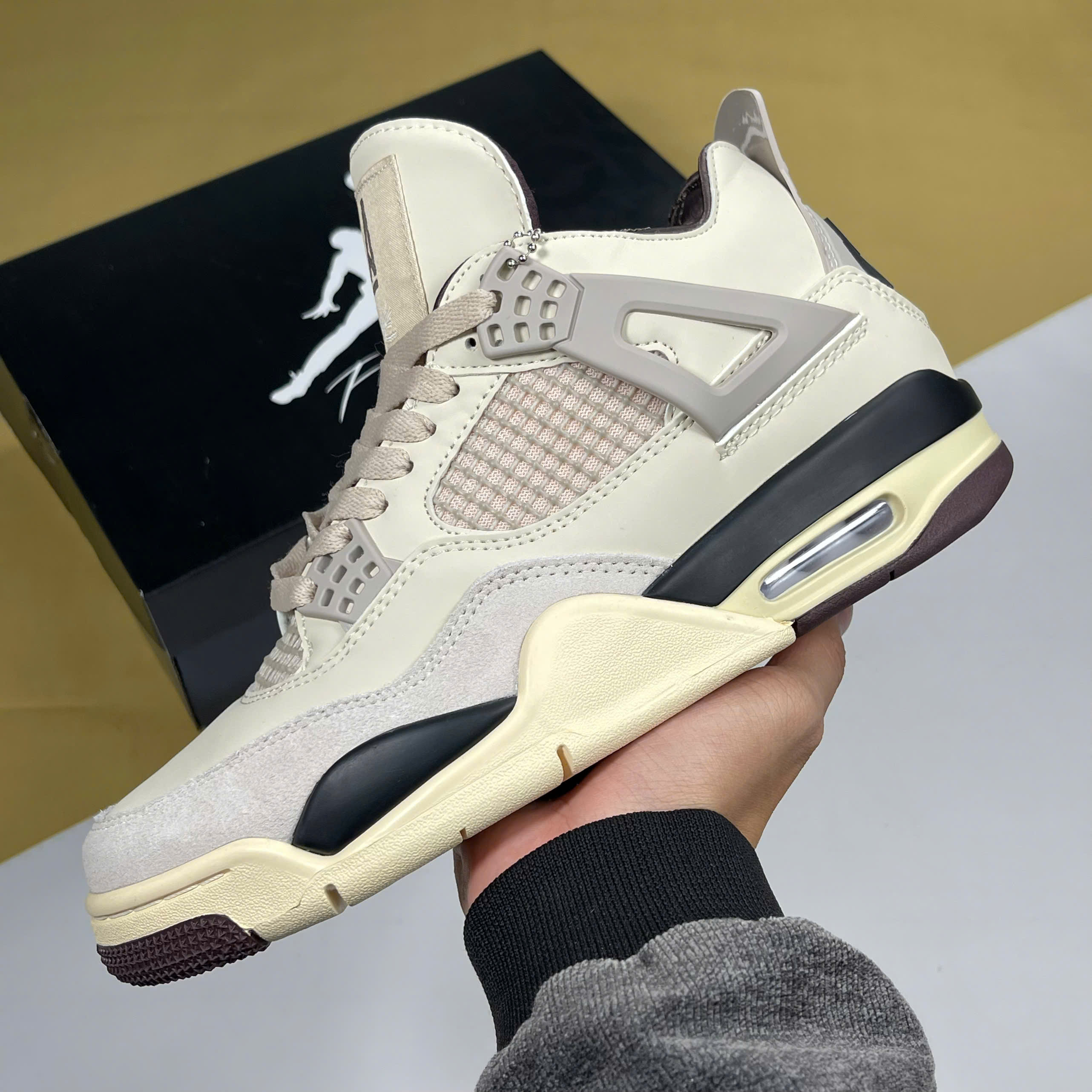 Giày Nike Air Jordan 4 Fossil Stone Kem Đen - Nike giày thể thao chất lượng