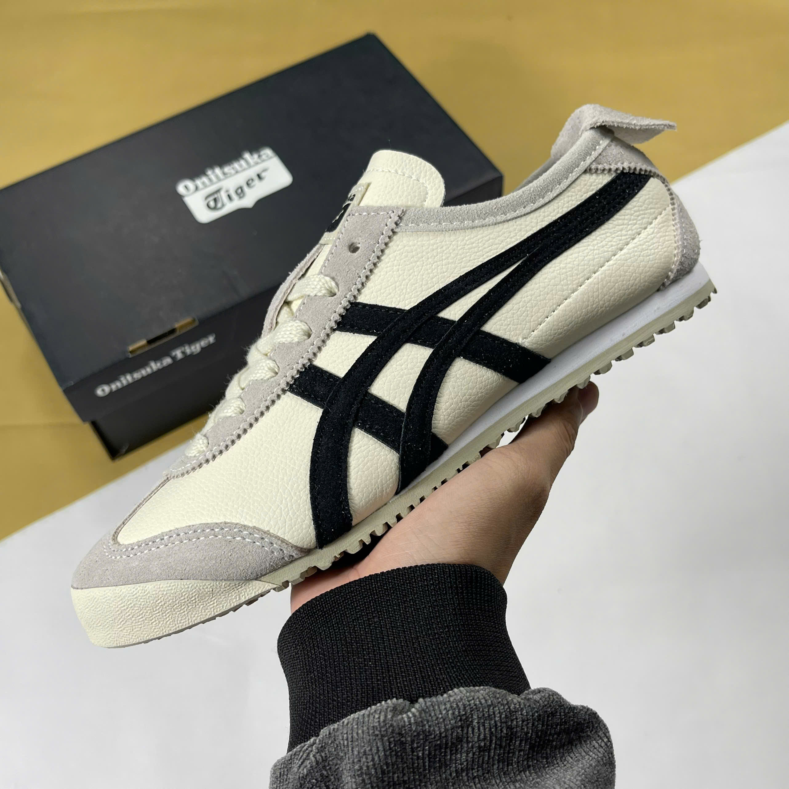 Giày Onitsuka Tiger Mexicco 66 Cream Black Kem Đen