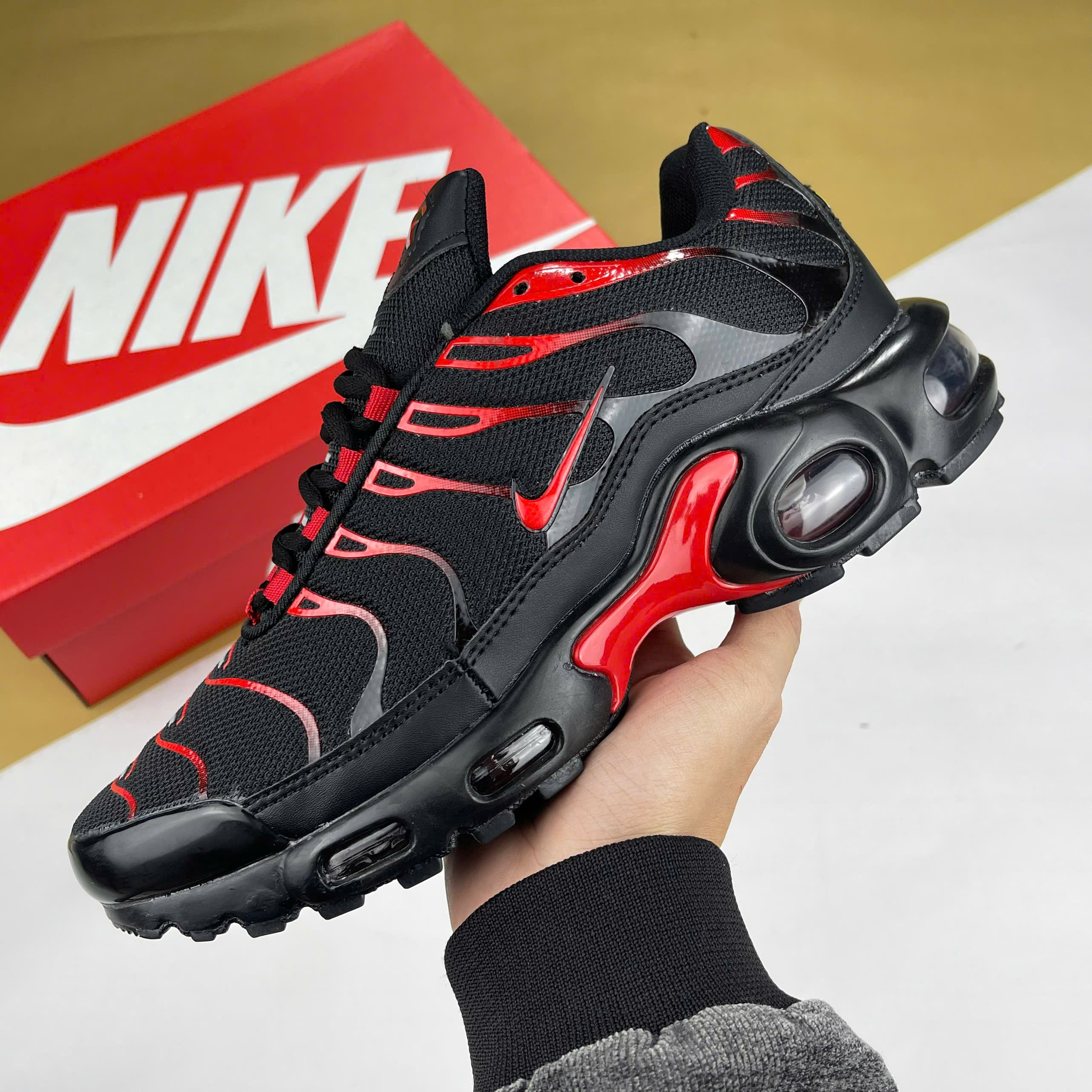 Giày Nike Air Max Plus TN Hates Red Black Đen Đỏ