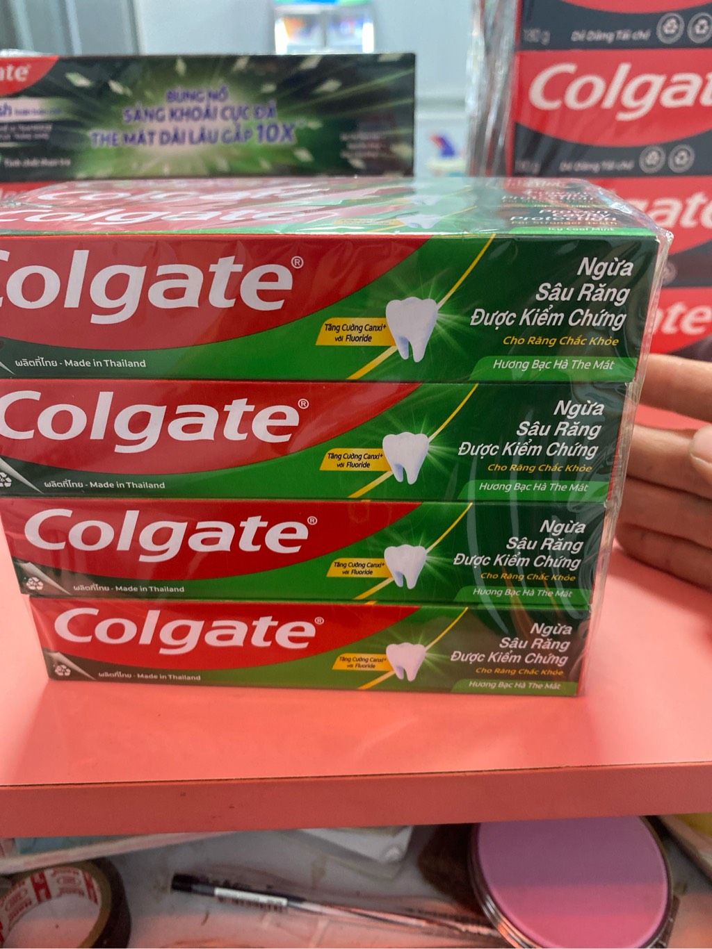 KEM ĐÁNH RĂNG COLGATE NGỪA SÂU RĂNG 45G