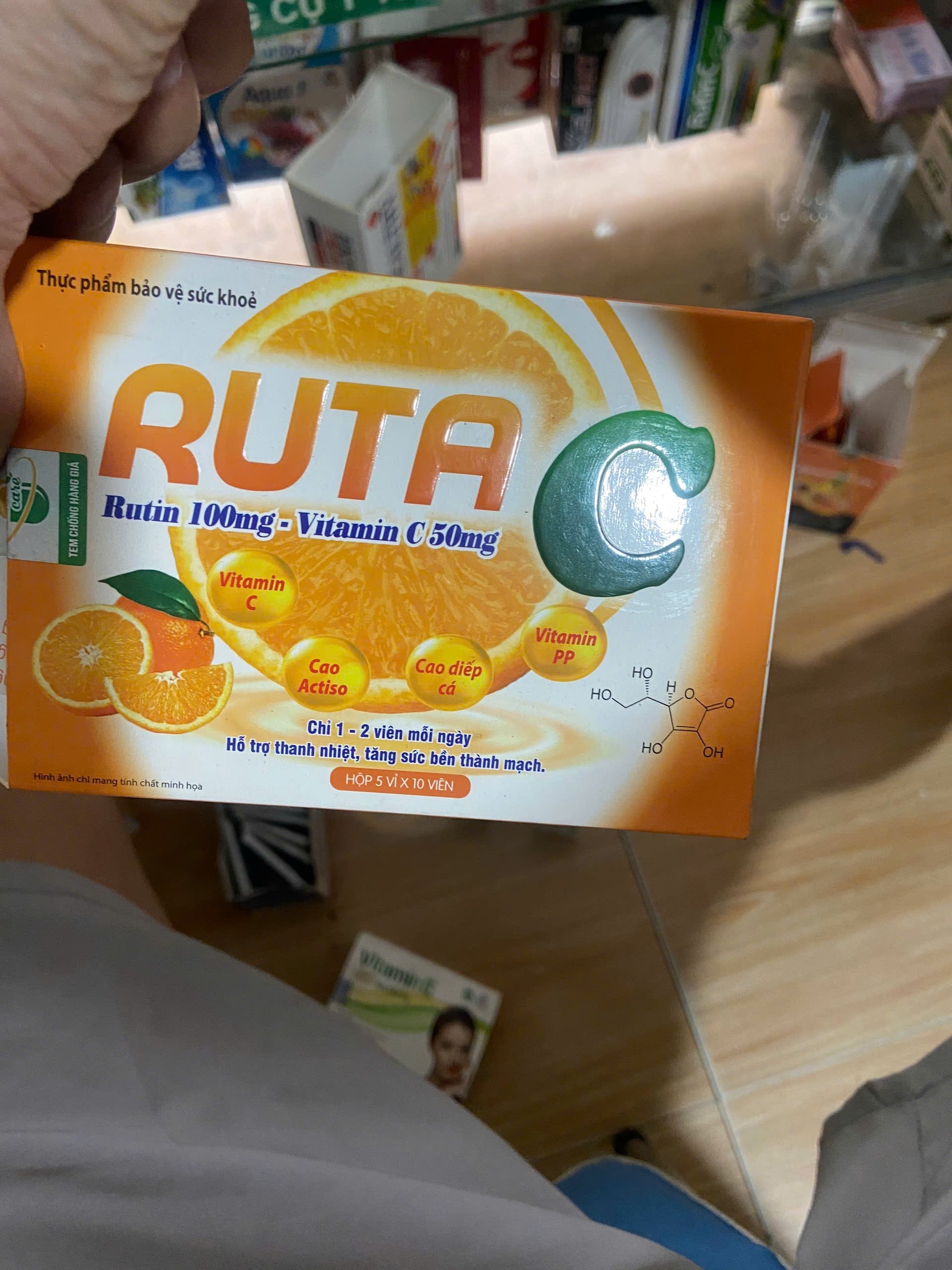 sủi Ruta C-duoc-ban-tai-Nhà thuốc Tâm Đức