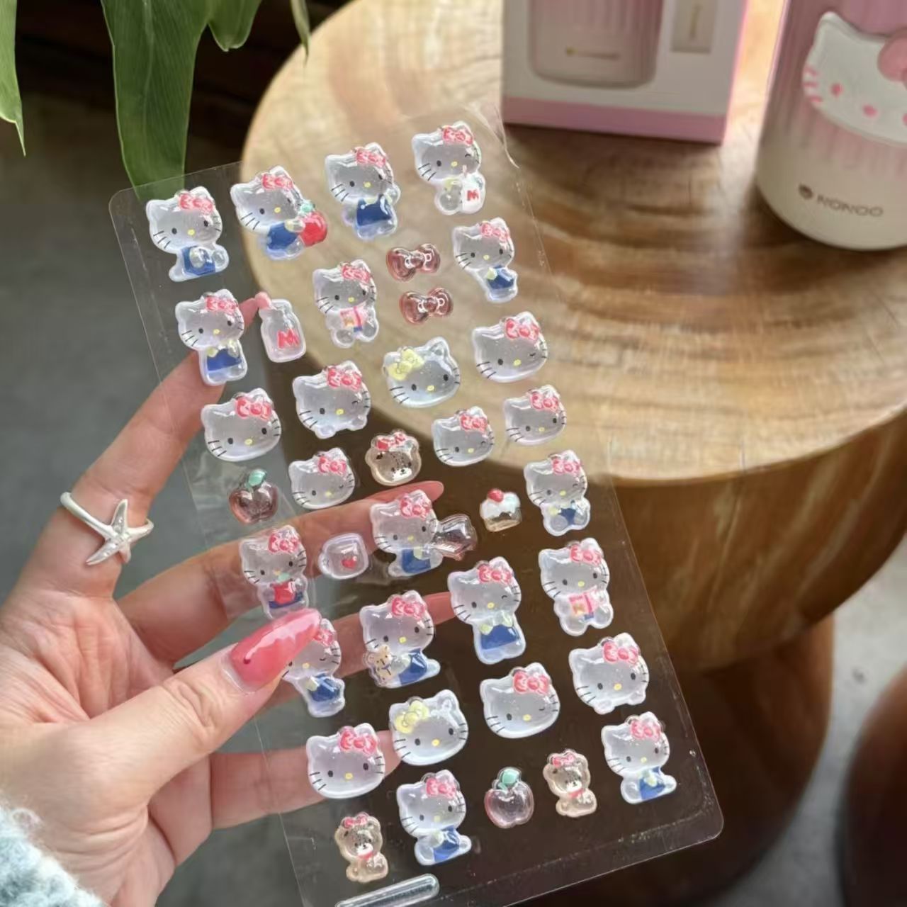 Nhãn dán (Sticker) in nổi 3D hoạt hình