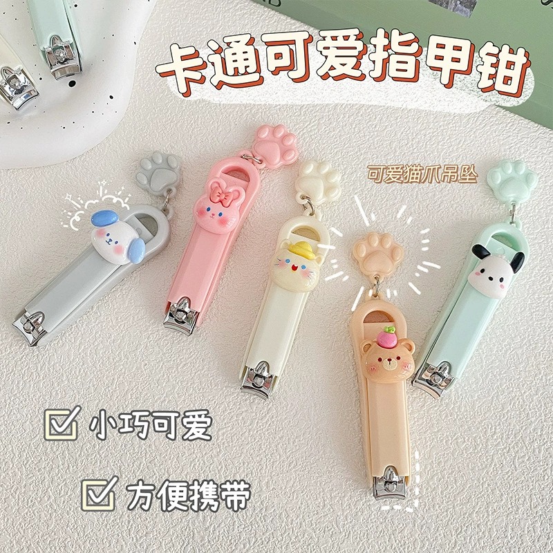 Bấm móng tay, chân hình chân chó