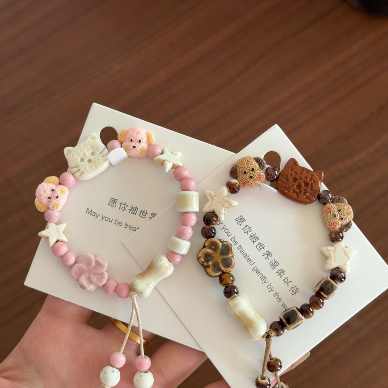 Vòng đeo tay cho nữ, hình chú chó
