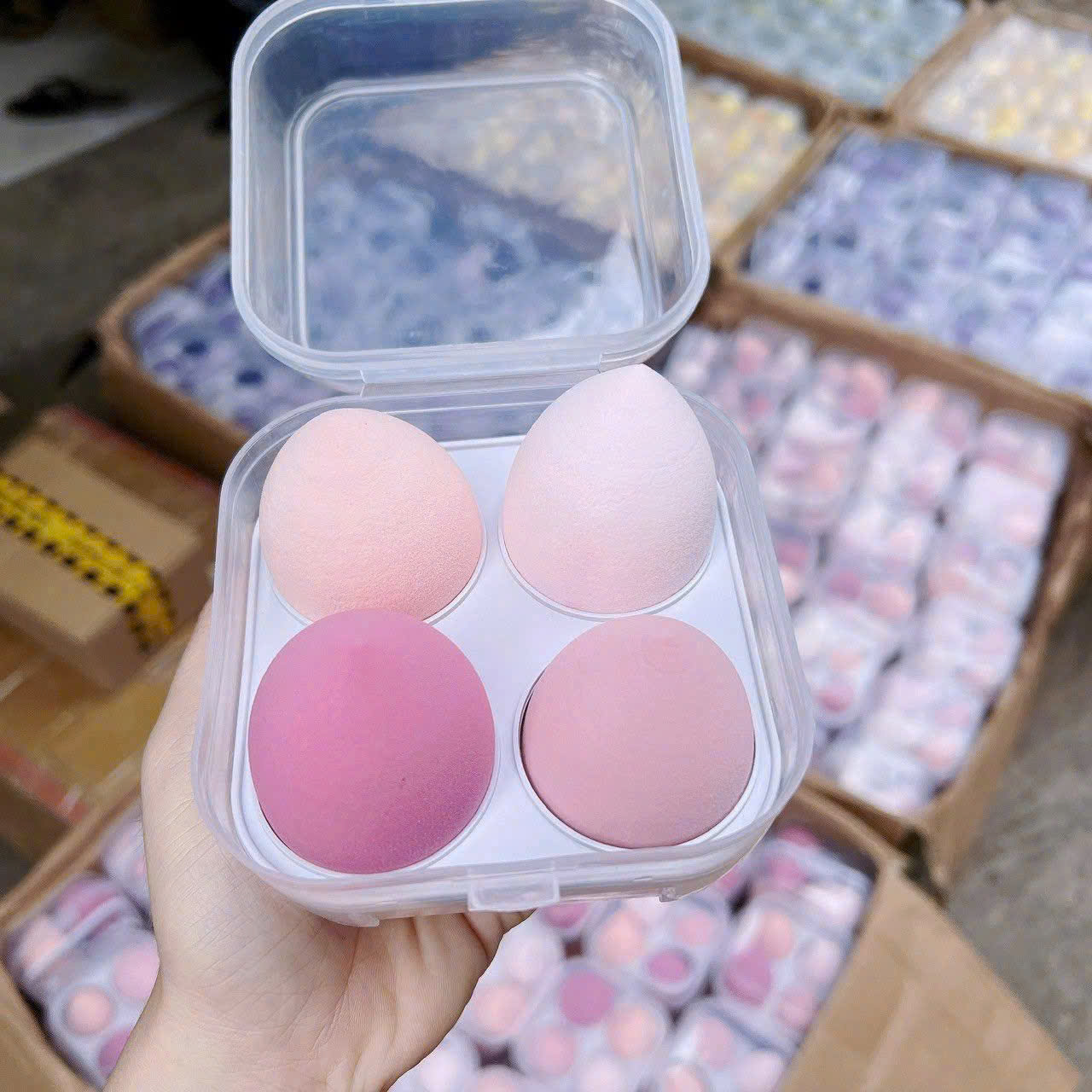 Hộp 4 bông mút trang điểm