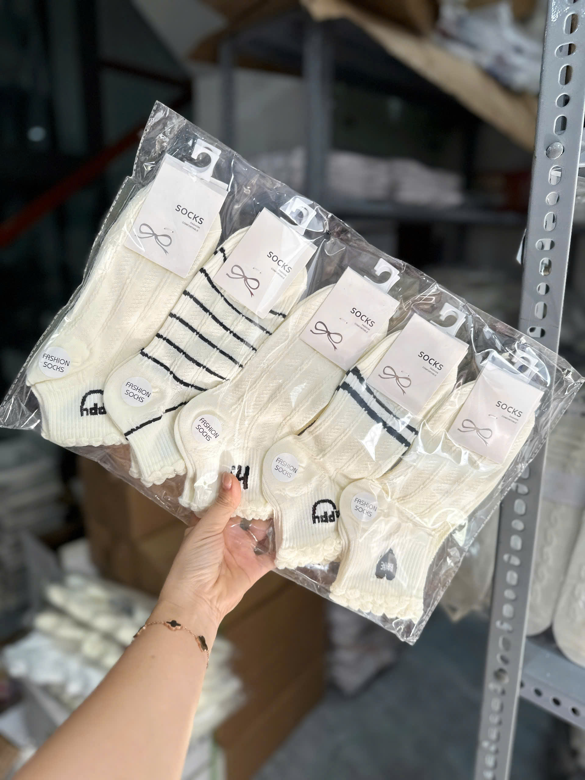 Tất nữ, chất liệu dệt kim từ sợi tổng hợp, loại cao ngang mắt cá chân - Đôi (Tất ngắn)
