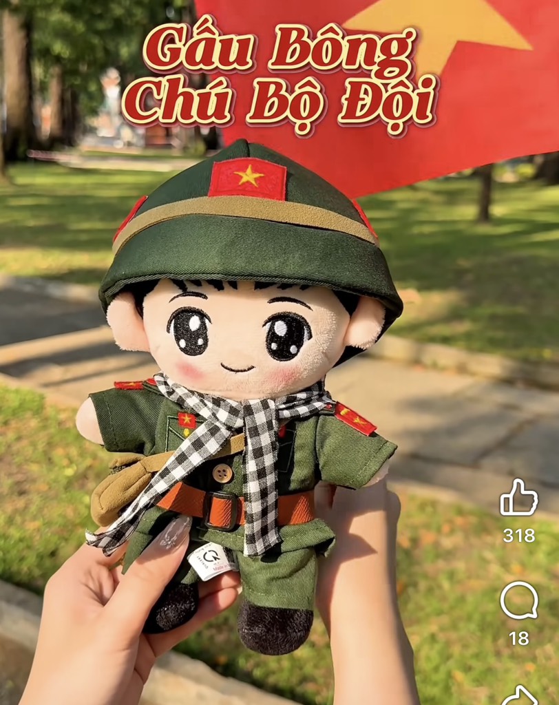 GẤU BÔNG YÊU NƯỚC ĐỒNG CHÍ BỘ ĐỘI