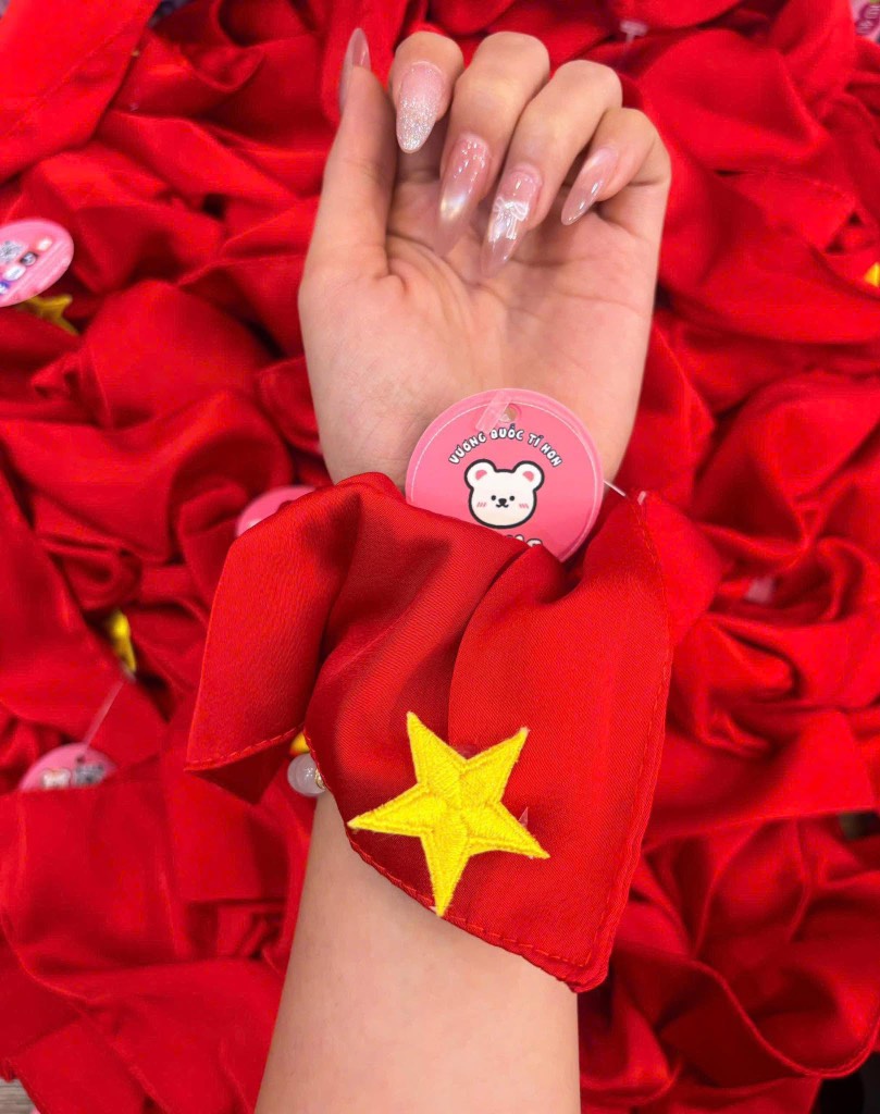CỘT CỜ VUÔNG 25K