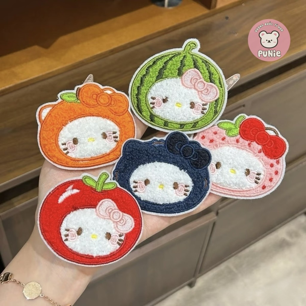 DÁN MÁI KITTY HOA QUẢ 1C