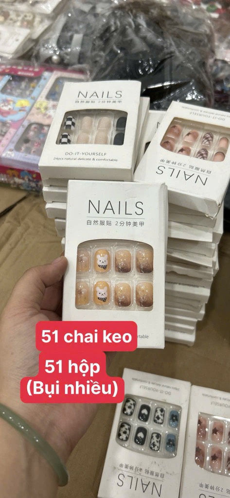 VH-HỘP NAIL (24 MÓNG) KÈM KEO